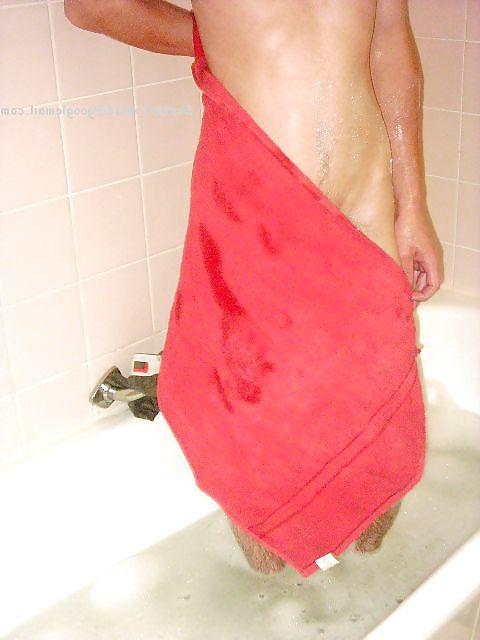25P Ich mit geiler short im wasser wixen 