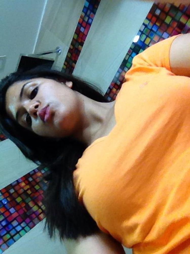 25P Super Hot Desi Girl on Cam