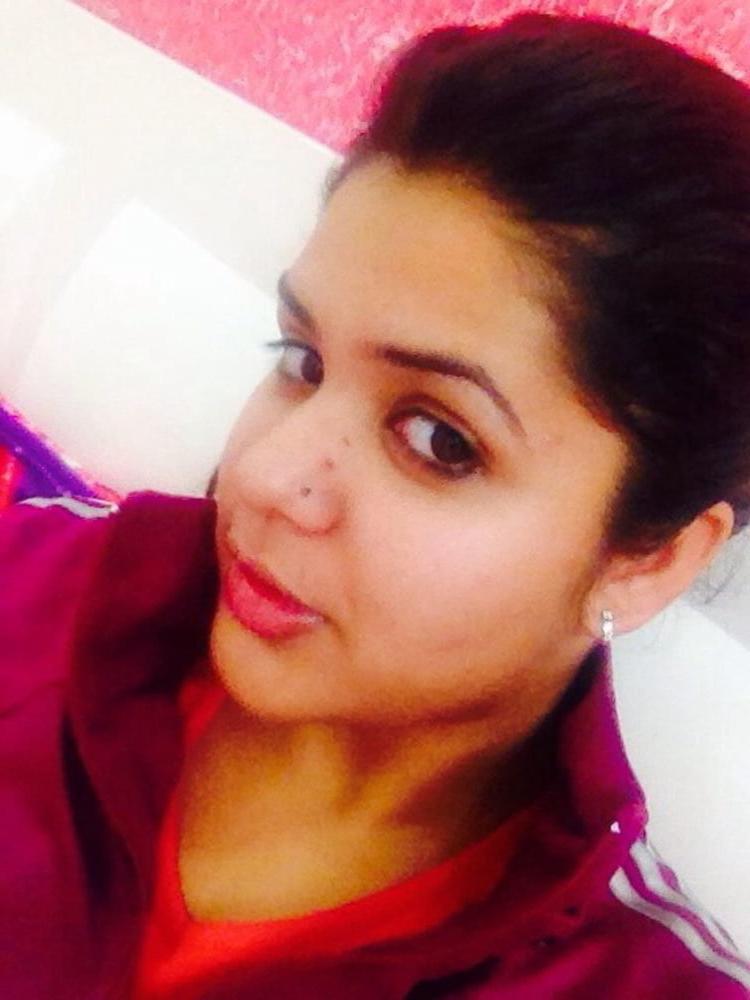 25P Super Hot Desi Girl on Cam