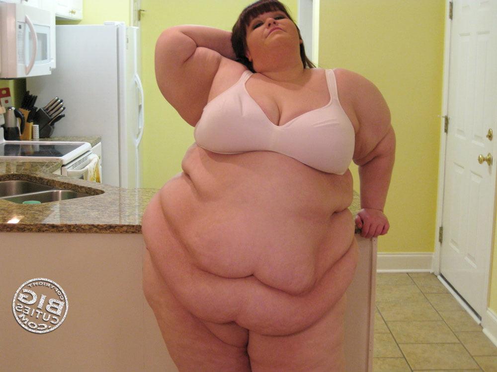 25P Ssbbw huge belly maxium favorite