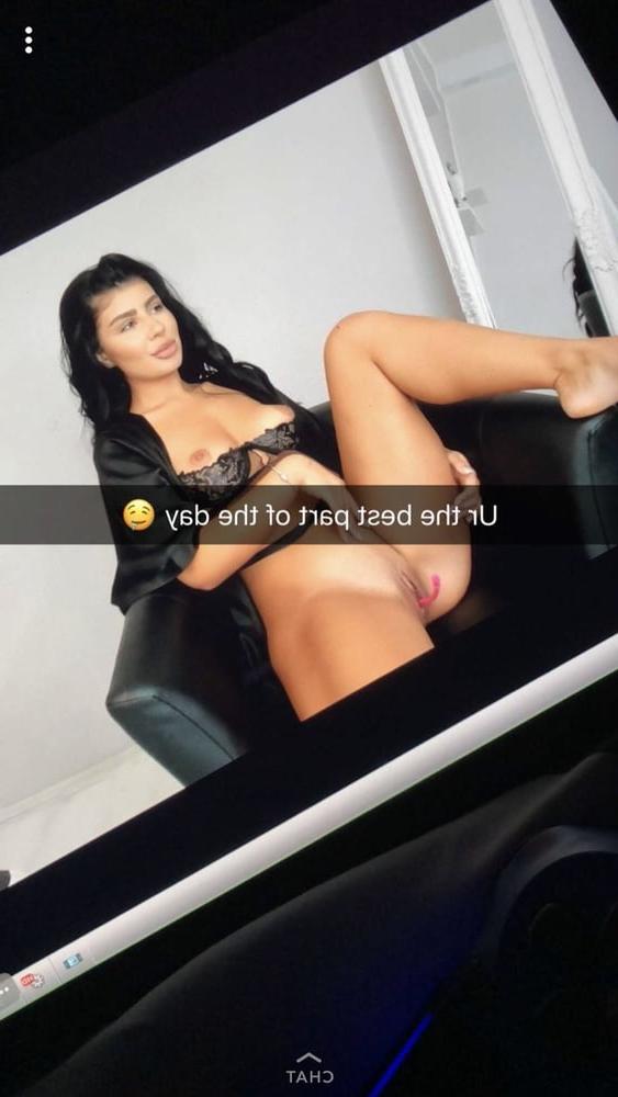 25P Alessia Monique cam girl