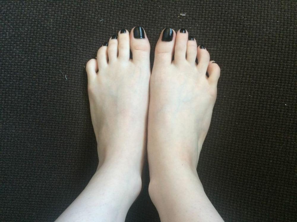 25P MY FRIEND MONICA SEND ME HOT PICS WHEN SHE'S HORNY