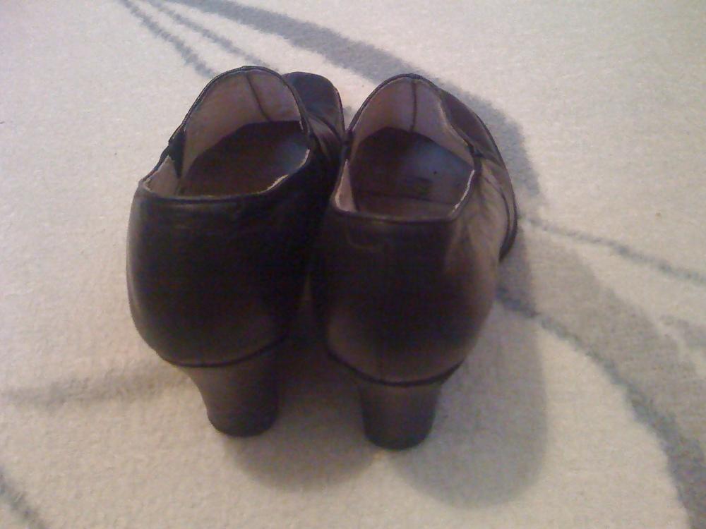 16P Fucked an office shoe