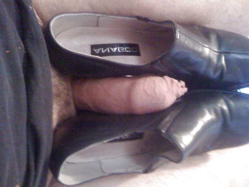 16P Fucked an office shoe