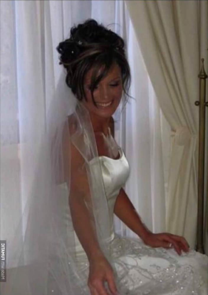 21P Australian hotwife now turned into prostitute
