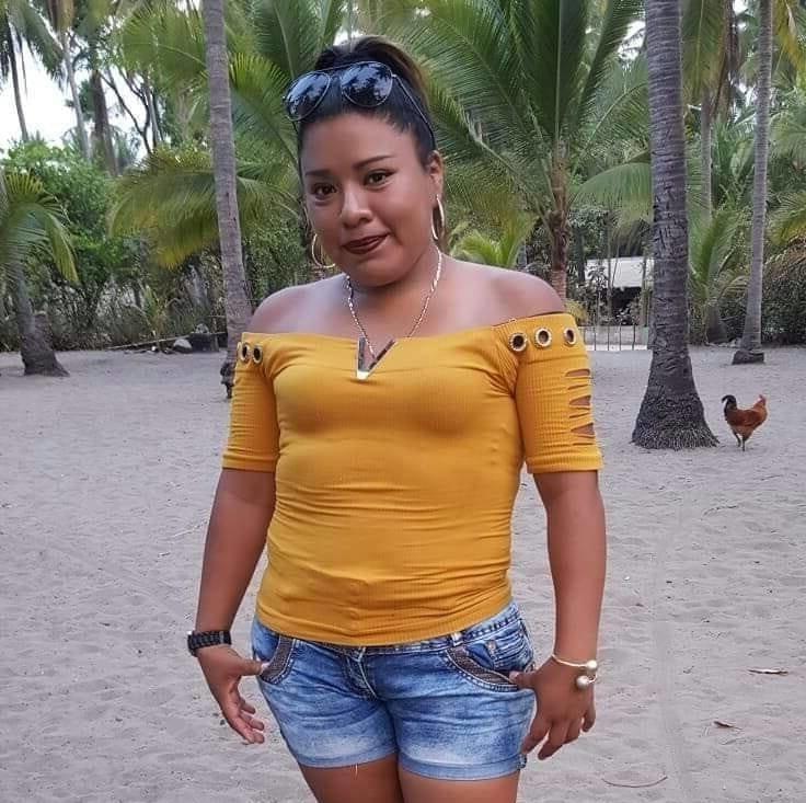 25P Whores in hot shorts 2