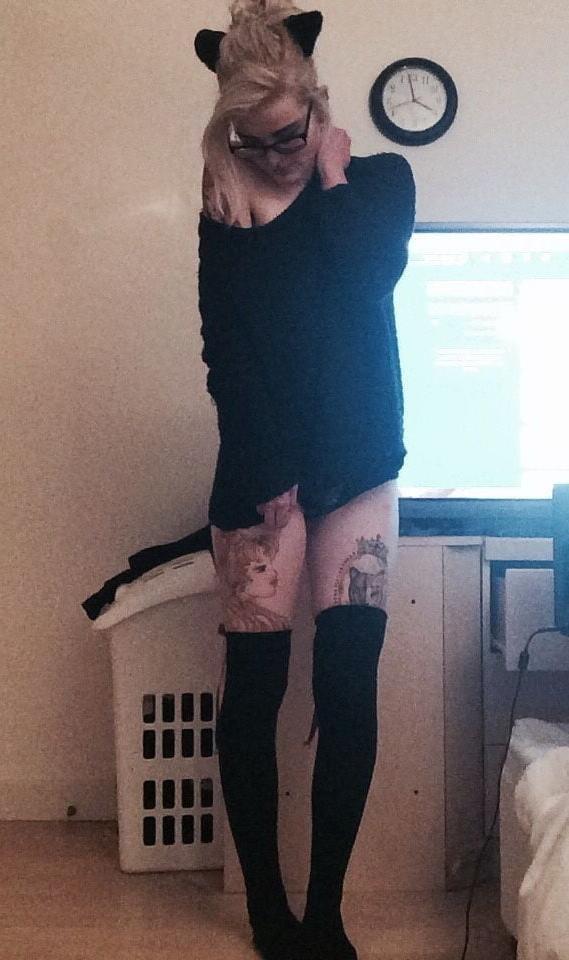 25P Skinny tattoed teen