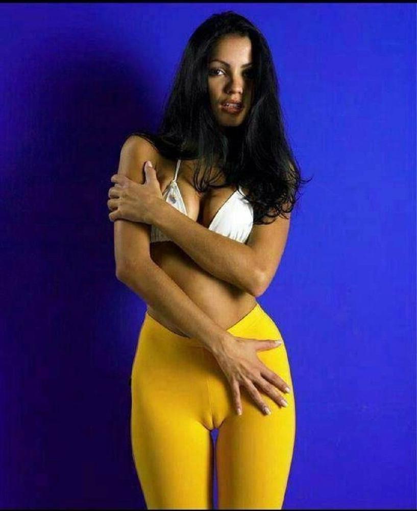 24P Camel Toes undies shorts yoga pussy mounds xxx