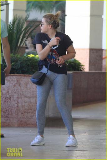 18P Chloe Grace Moretz Camel Toe