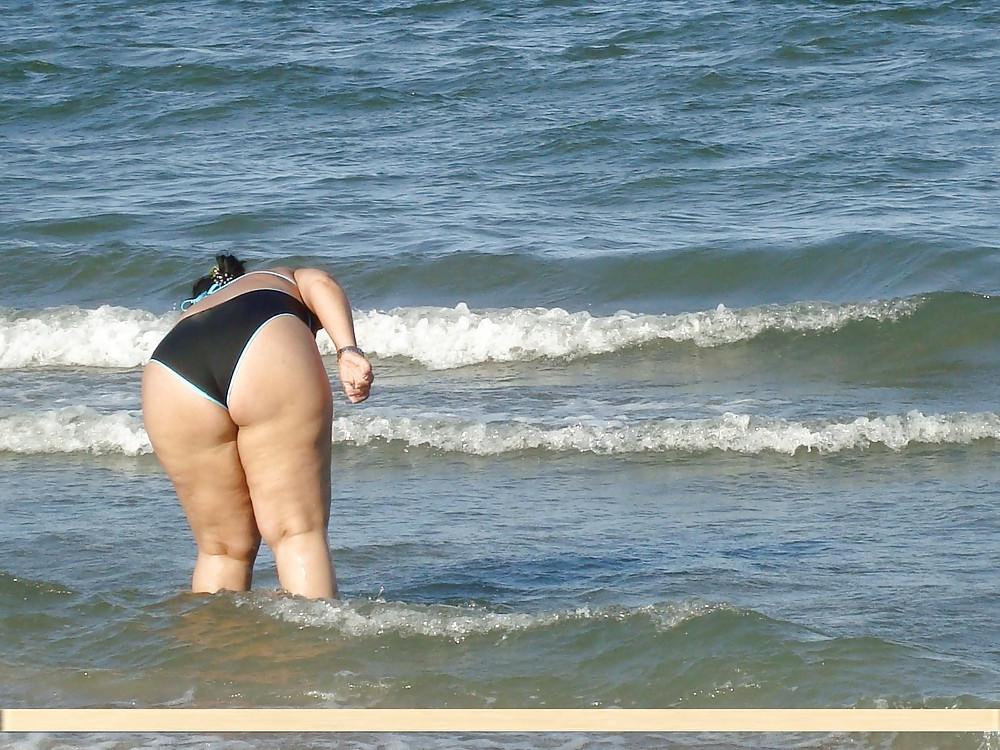 23P Theres something about a one piece swimsuit