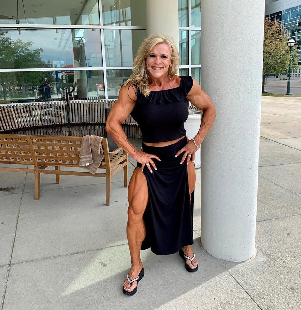 25P Angela Rayburn! Ripped Mature Country Girl!