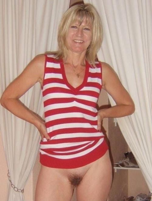 25P Show Your Pussy! 23