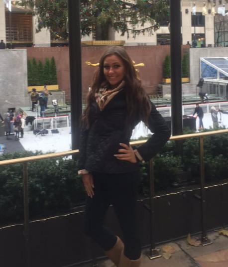 25P Former Hooters Employee From Connecticut