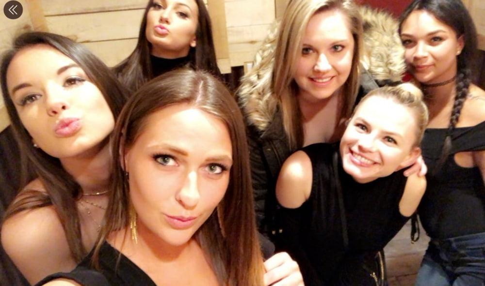 25P Former Hooters Employee From Connecticut