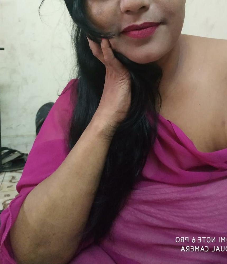 11P Naina Nitin Mumbai Couple