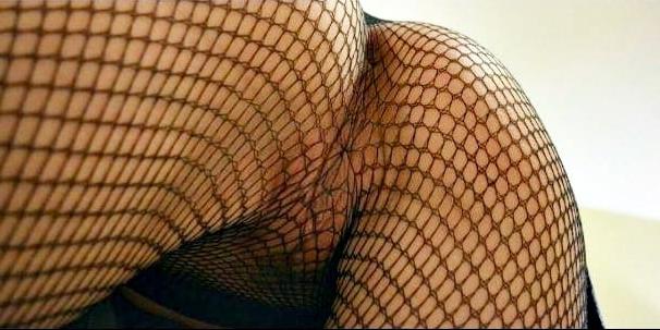 19P MY FRIEND ANNA SEND ME HOT PICS WHEN SHE'S HORNY