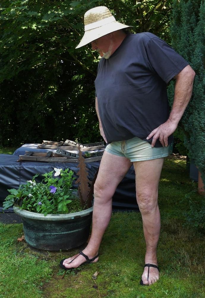 25P In Shorts