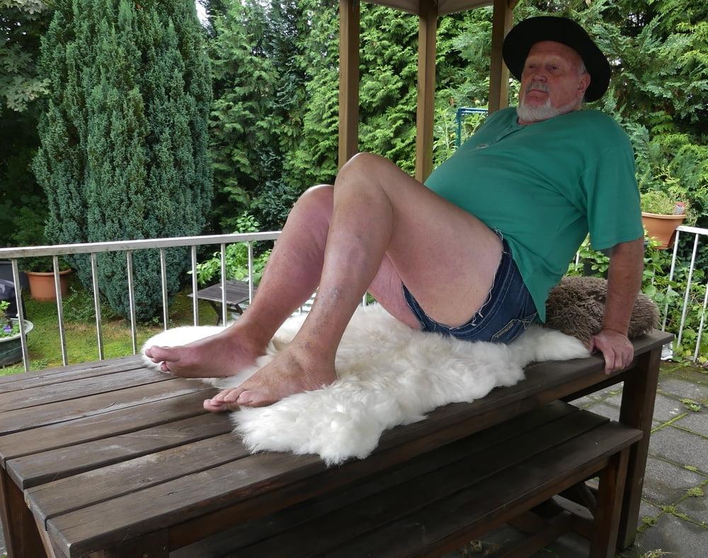 25P In Shorts