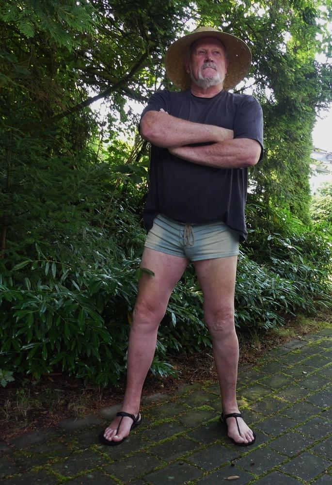 25P In Shorts
