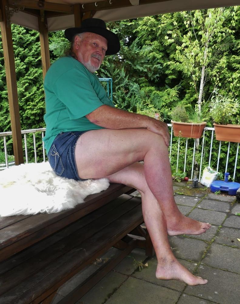 25P In Shorts
