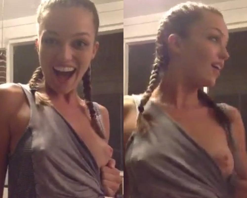 25P Show Me the Boobies!
