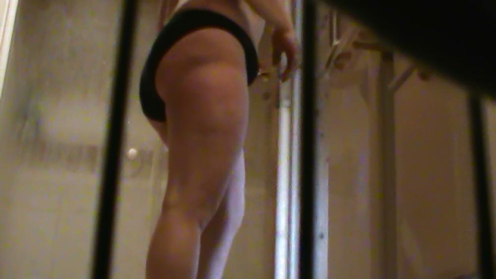 14P Bbw molli heimlich badcam