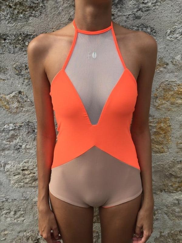 25P camel toe