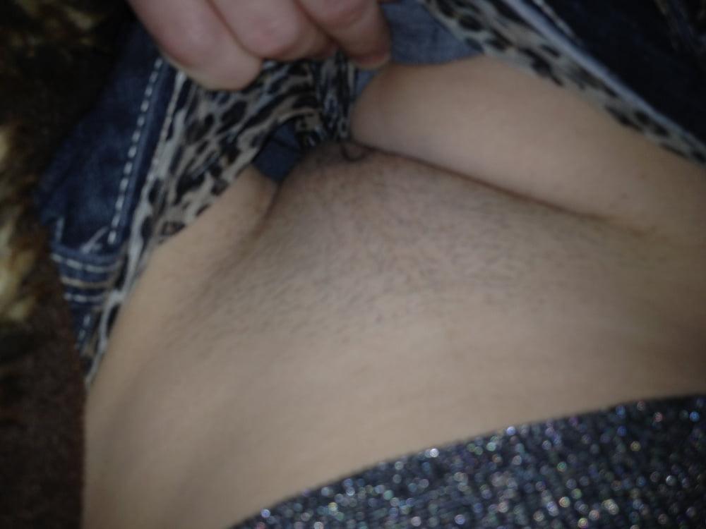 25P Friend Stayed the Night and Showed Me Her Pussy