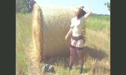 23P MY MENNONITE FRIEND POSING