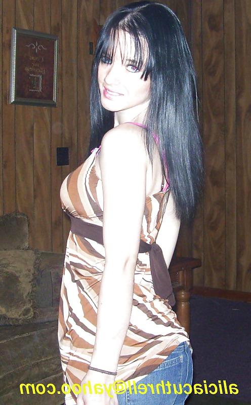 9P Sexy and Hot Mom Alicia Edwards