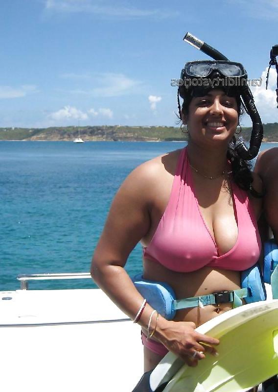 21P Indian housewife boobs2