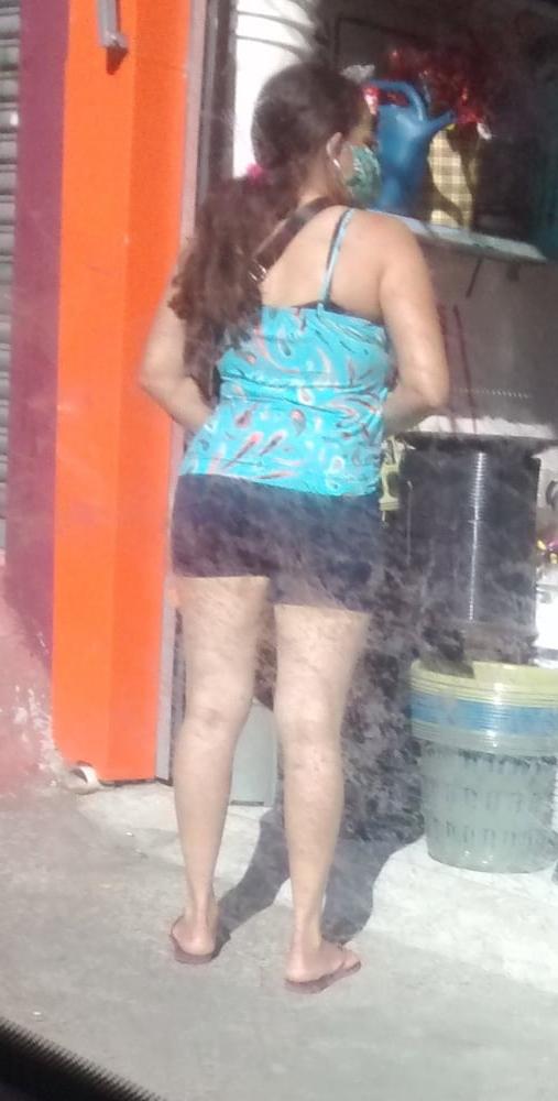 6P delicia de shorts jeens apertado