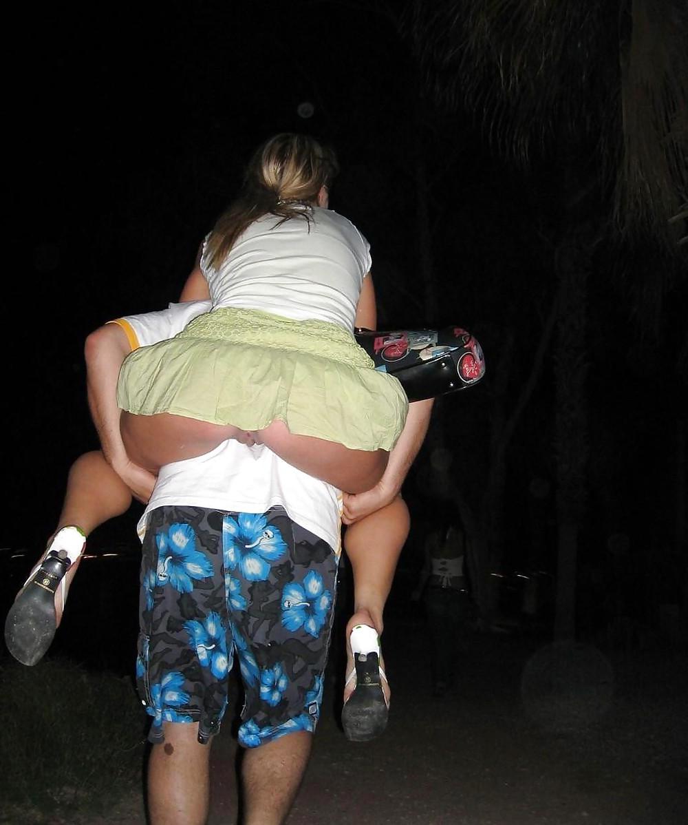 22P Beautiful Ass View  Babes by Voyeur Troc