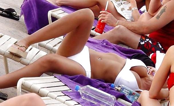 15P BUSTY CANDIDS