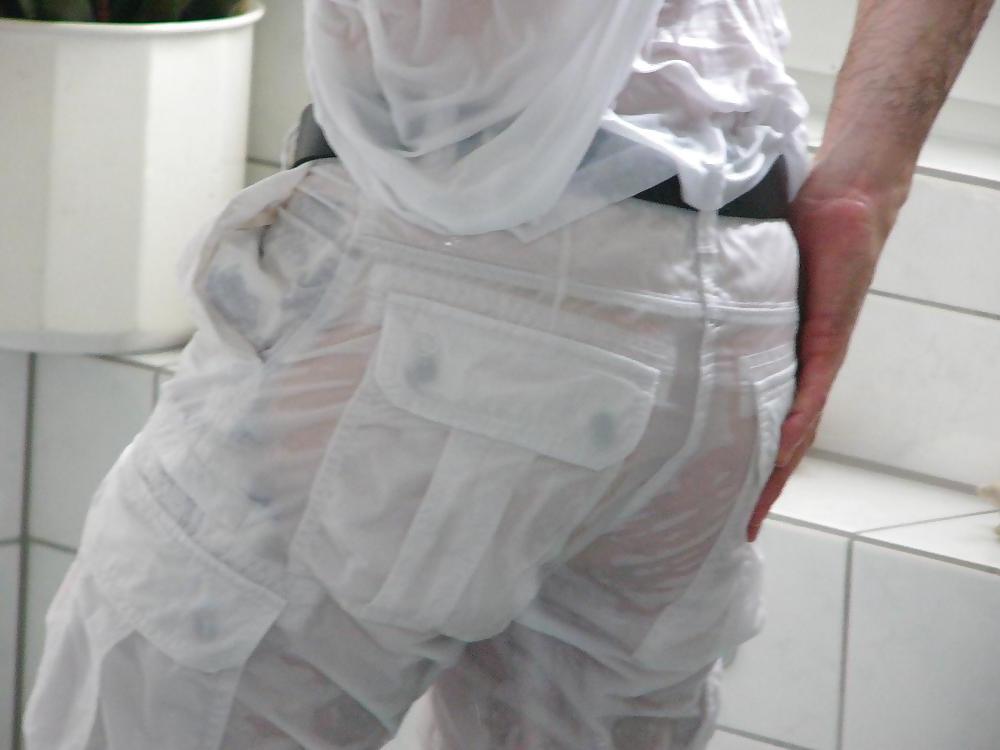 13P Wet and shiny Jeans