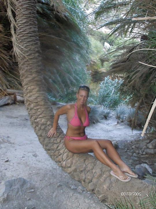 20P Perfect Milf Aniko