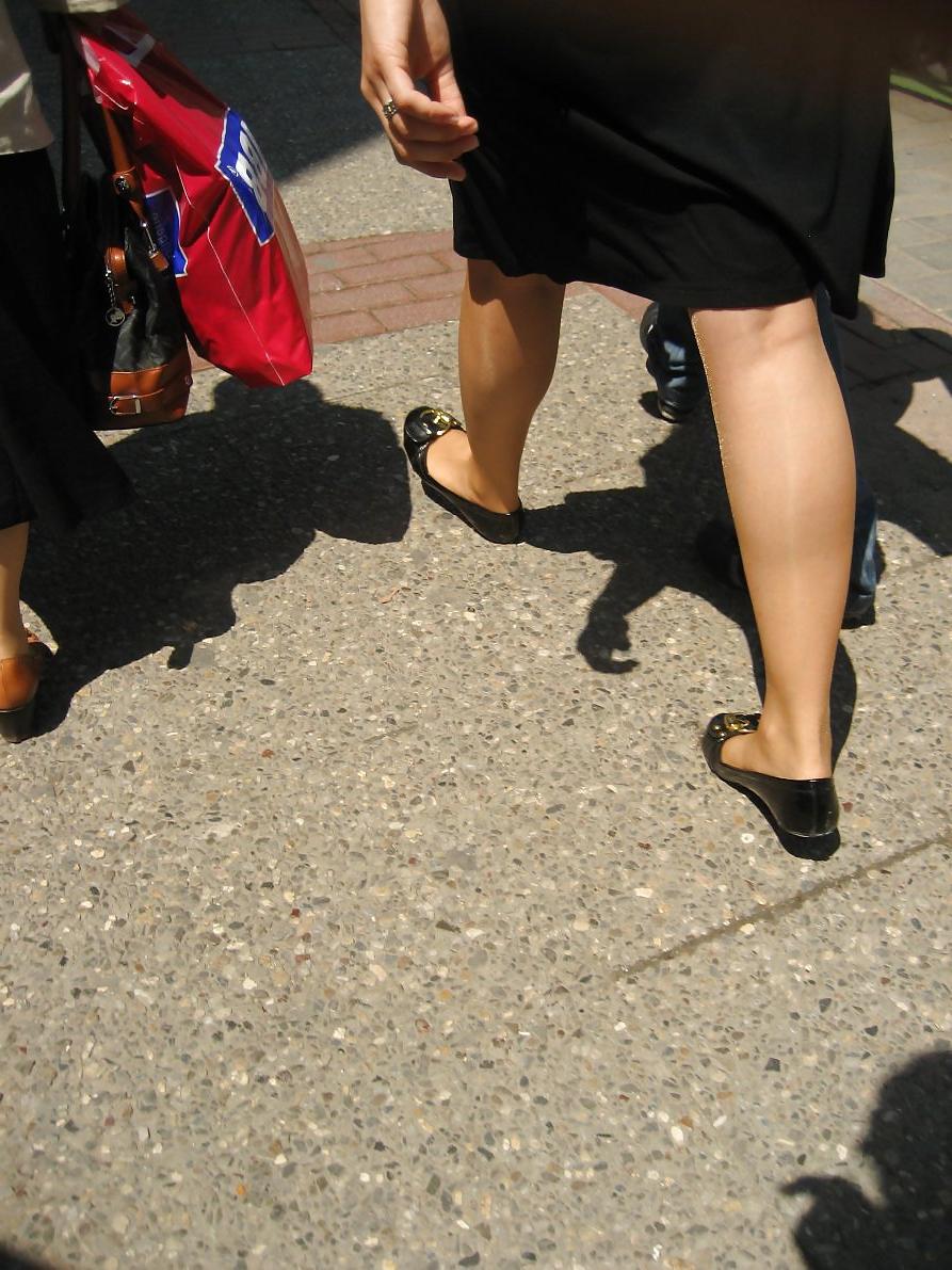 25P Candid Ballet Flats and Pantyhose in HQ
