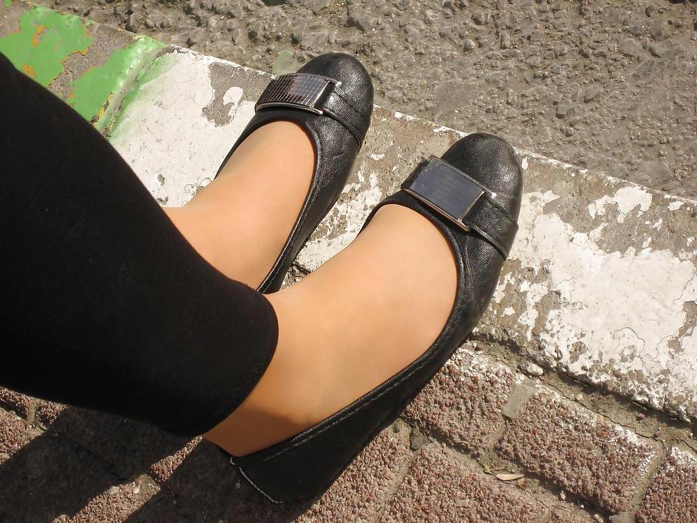 25P Candid Ballet Flats and Pantyhose in HQ