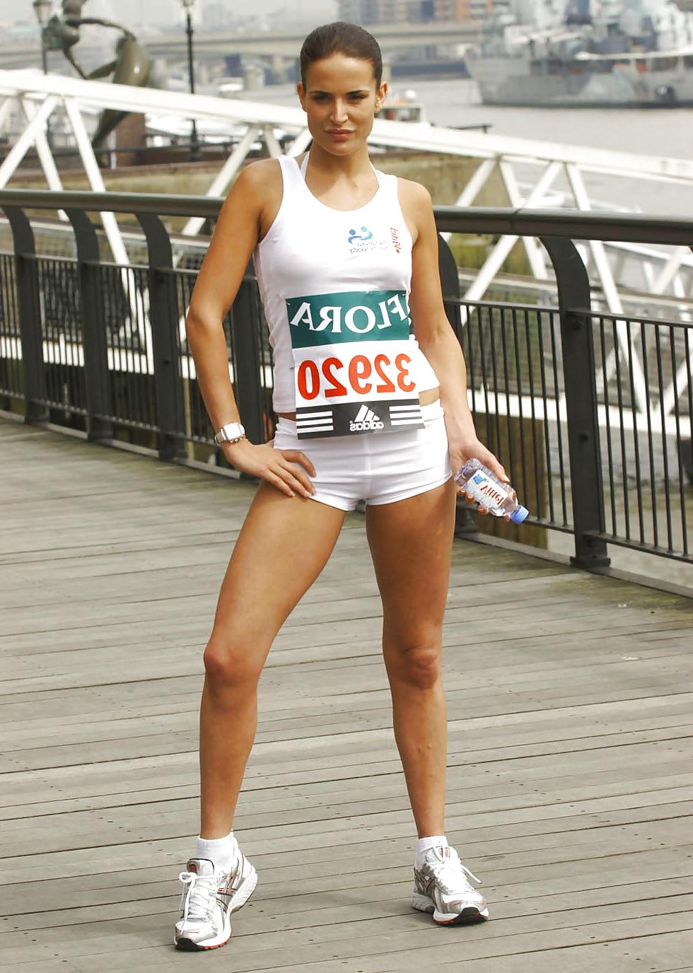 25P Athletic And Camel Toe Erotica 5 By twistedworlds