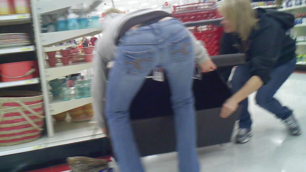 10P Candid shopping and office