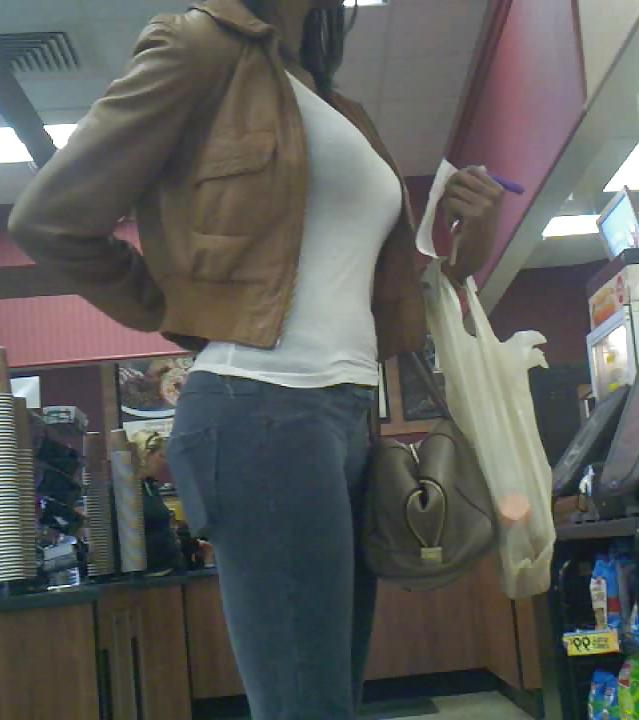 10P Candid shopping and office