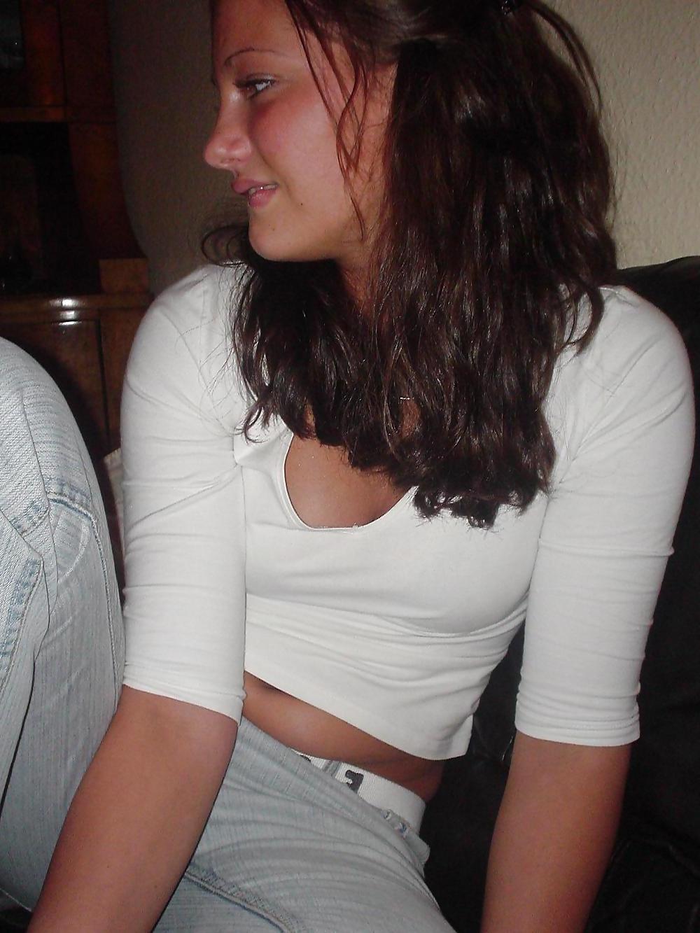 25P Classmate Maxi Superhot Slut!