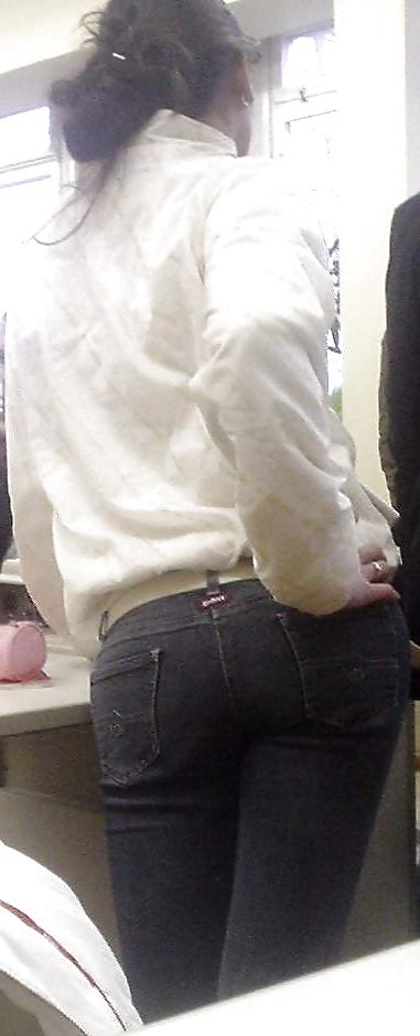 25P Classmate Maxi Superhot Slut!