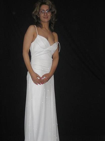 19P Arab Housewife 7