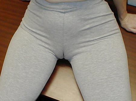 23P Teens Camel Toes 