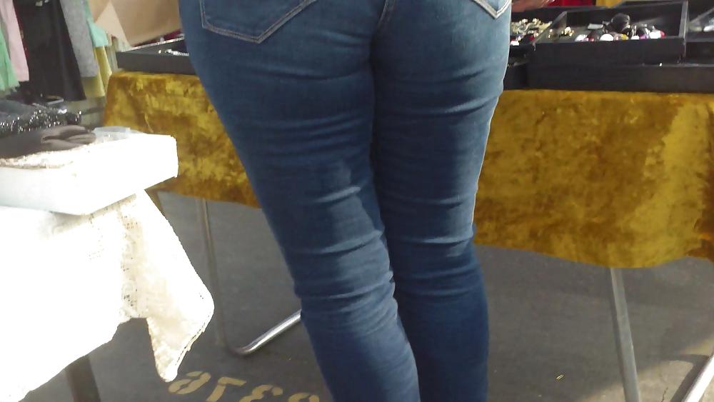 25P Sexy teen ass & butts in jeans 