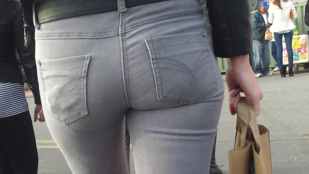 25P Sexy teen ass & butts in jeans 