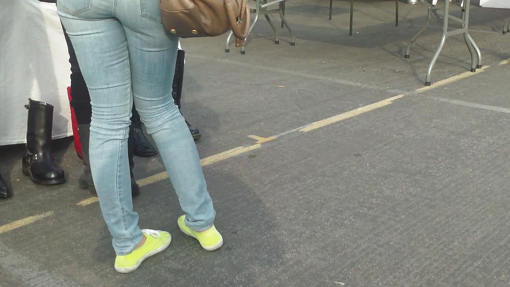25P Sexy teen ass & butts in jeans 