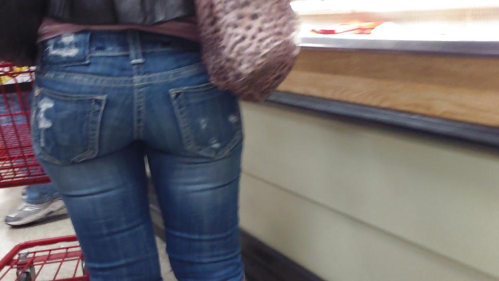 25P Sexy teen ass & butts in jeans 
