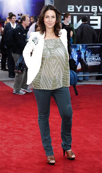 25P Julia Bradbury MILF (For Kittyluver)